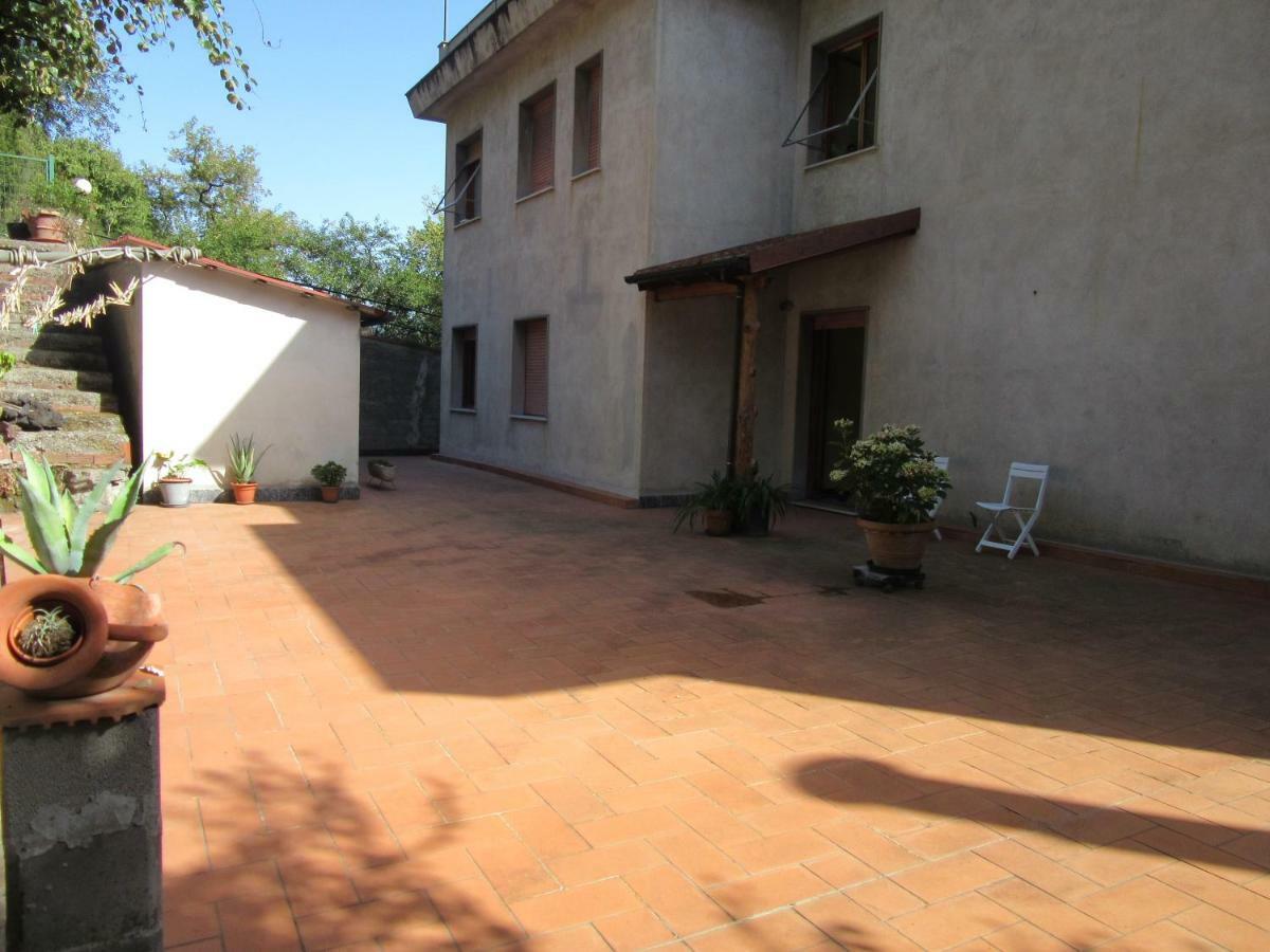 Garaventa Angelo Apartments Uscio Esterno foto