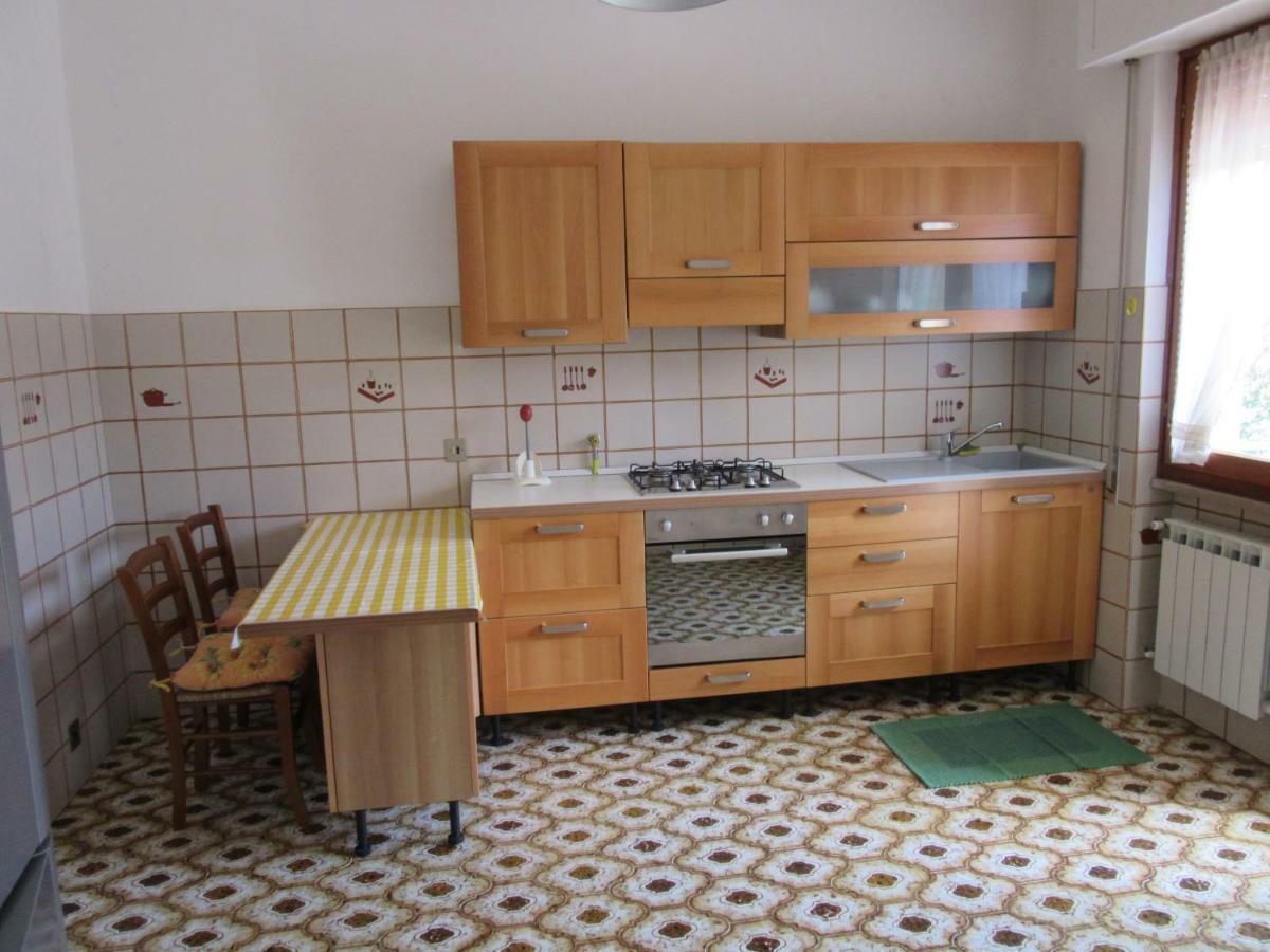 Garaventa Angelo Apartments Uscio Esterno foto