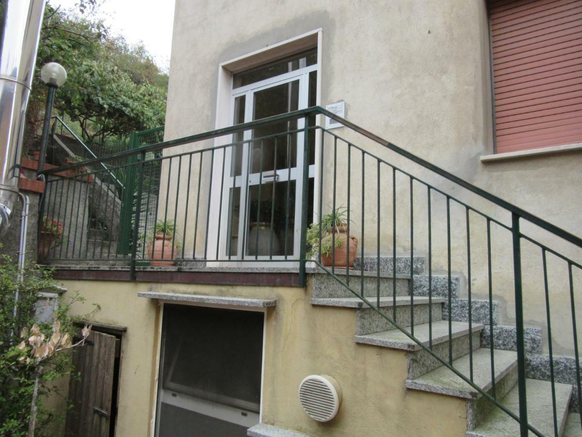 Garaventa Angelo Apartments Uscio Esterno foto