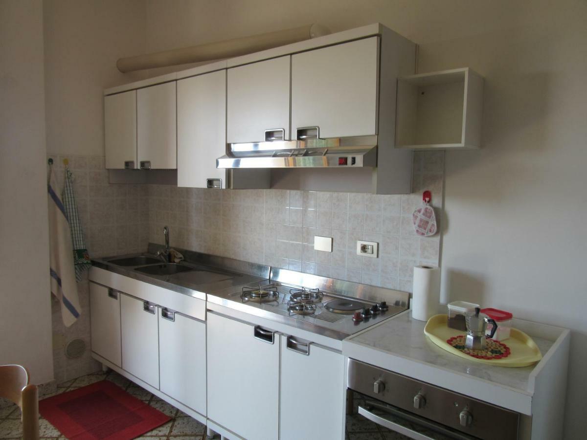 Garaventa Angelo Apartments Uscio Esterno foto